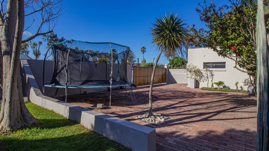 3 Bedroom Property for Sale in Westcliff Western Cape